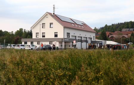 OTVORITEV DOMA NA RAKEKU 64 FOTO LJUBO VUKELIČ